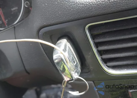 2014 Audi Q5 2.0T Premium from USA, damaged, VIN WA1LFAFP2EA064588